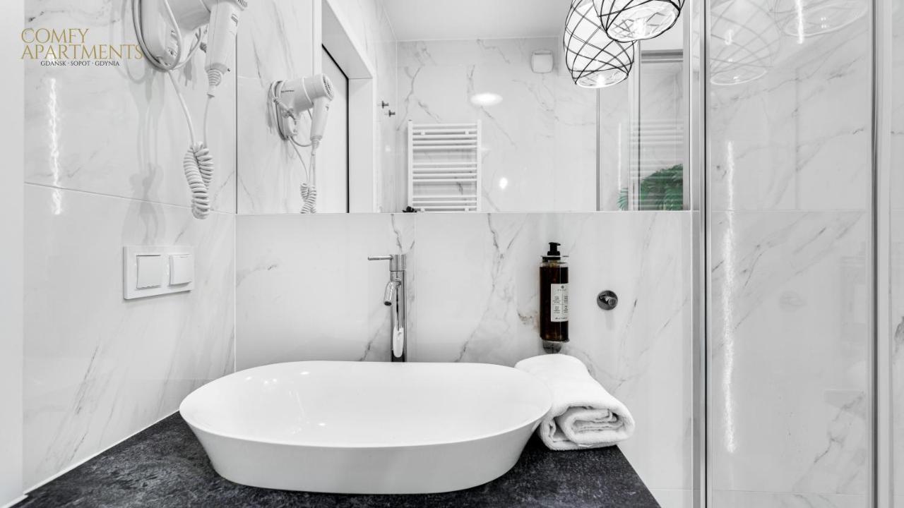 Comfy Apartments - Lux Old Town กดัญสก์ ภายนอก รูปภาพ